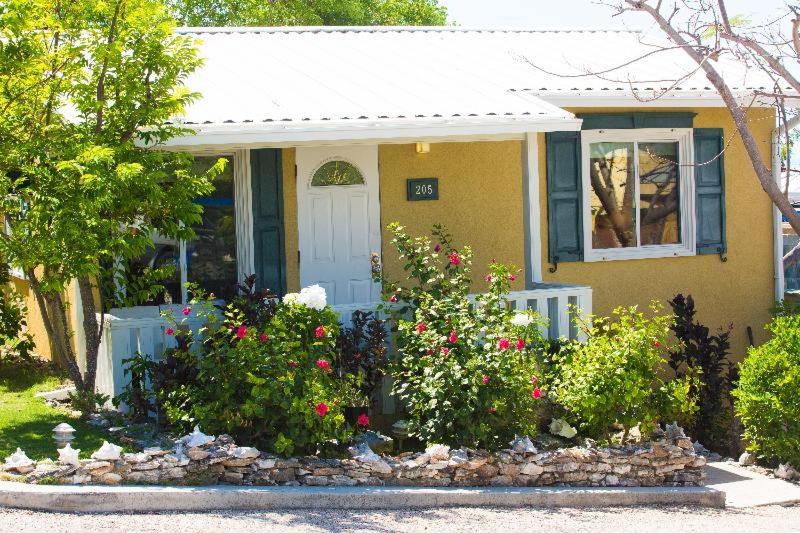 کلبه دلوکس, Kokomo Botanical Resort   Caribbean Family Cottages