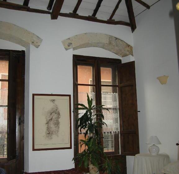 스위트, Guest House Il Giardino Segreto