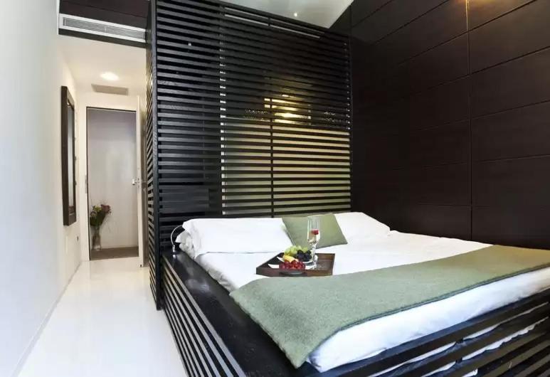 اتاق عادی, Navona Stay