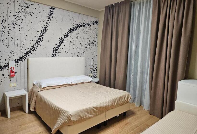 Quarto Triplo Standart, San Francisco