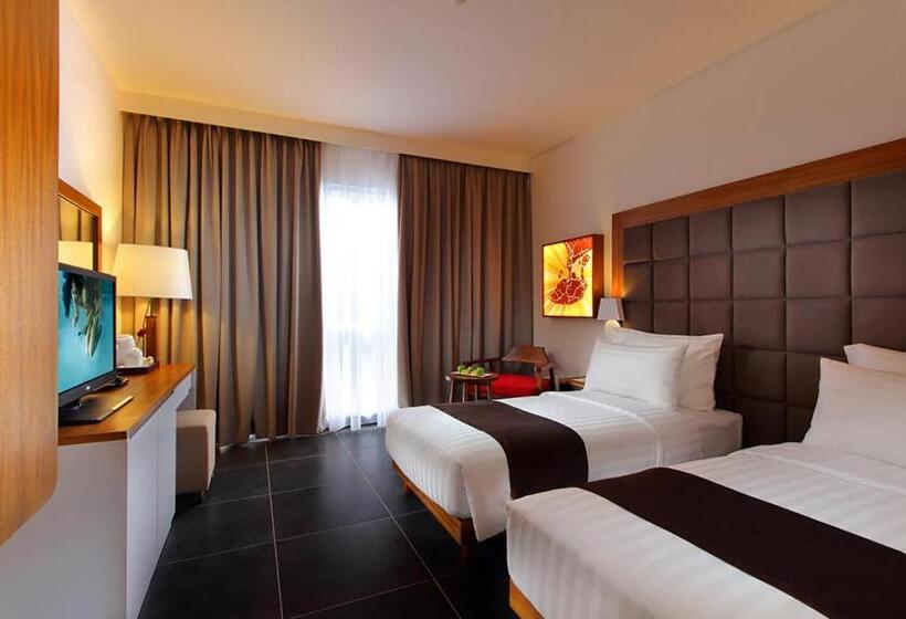 Номер Deluxe, The 1o1 Bali Fontana Seminyak
