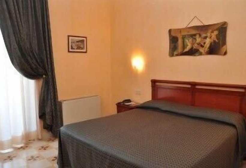 Quarto Estandar, Villa Rosa Antico