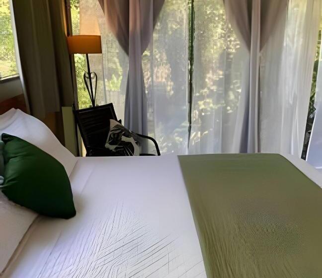 اتاق استاندارد سه نفره, Koru Studio   Conforto Na Serra