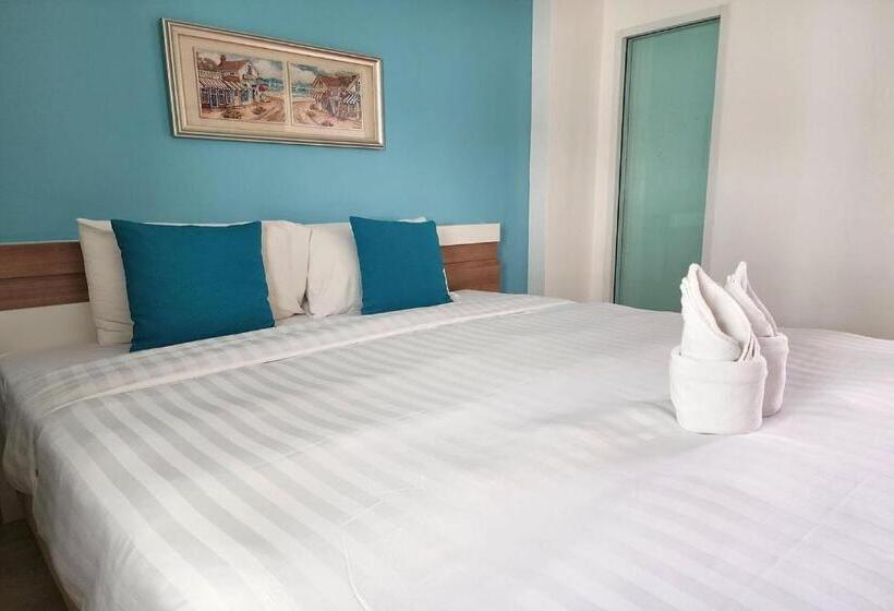 Quarto Deluxe, By Dee At Jomtien
