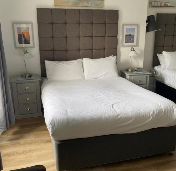 标准三人间, The Roxburgh Guest Accommodation