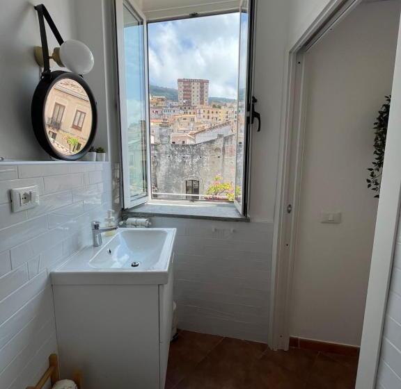 스탠다드 발코니 룸, Pizzo Central House