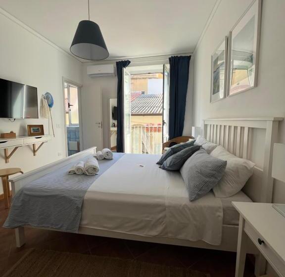 Номер Стандарт, Pizzo Central House