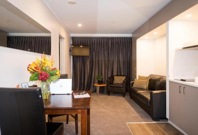 Апартаменты 1 Спальня, Quest On Johnston Serviced Apartments