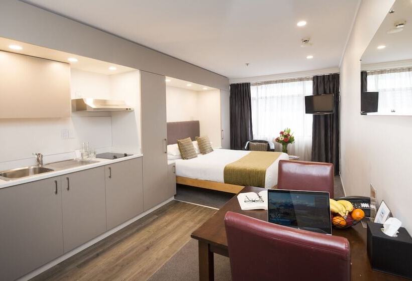 Студия Стандарт, Quest On Johnston Serviced Apartments