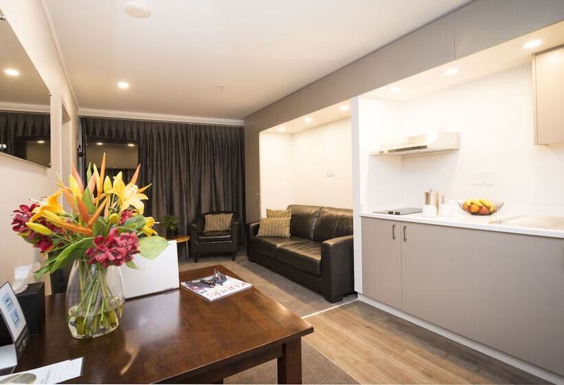 Апартаменты 1 Спальня, Quest On Johnston Serviced Apartments