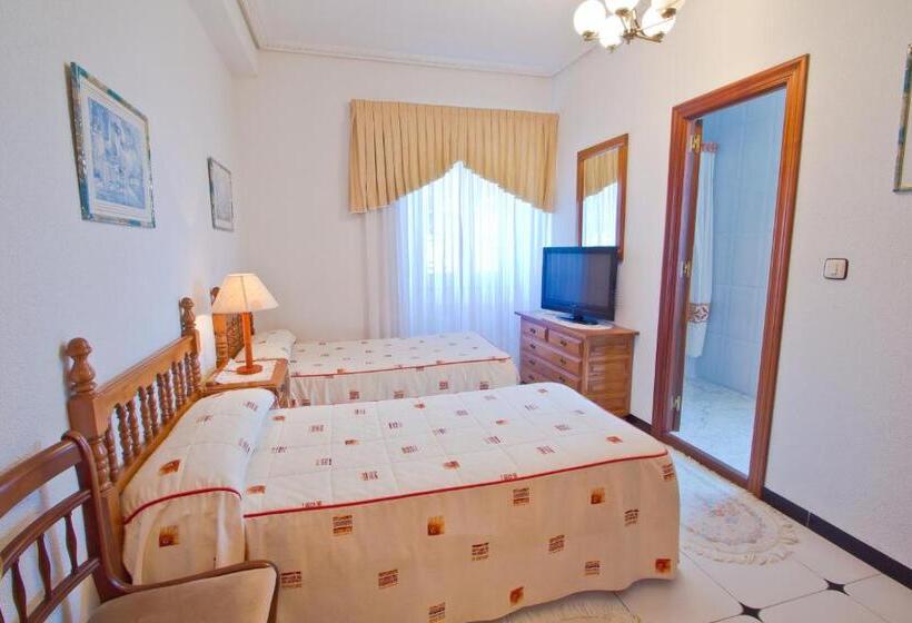 Номер Стандарт, Hospedaje Roiz