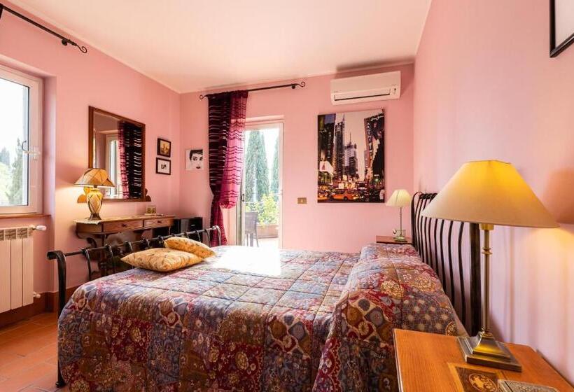 غرفة قياسية مزوَّدة بتراس, La Tana Delle Stelle B&b Di Charme E Relax