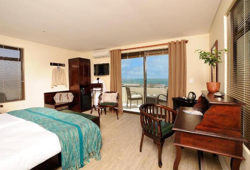 اتاق راحتی با چشم‌انداز دریا, Beach Hotel Swakopmund