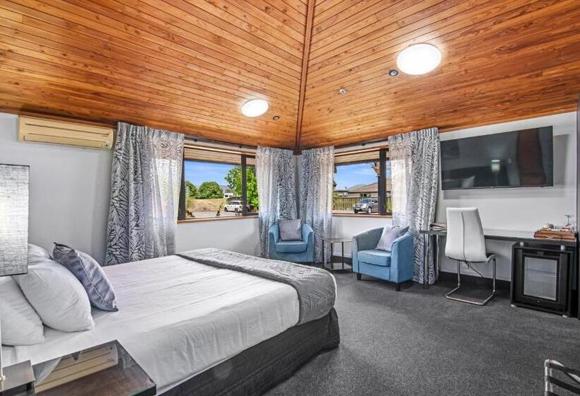 장애인을 위한 킹사이즈 침대 스탠다드 룸, Riverside Hotel Marlborough