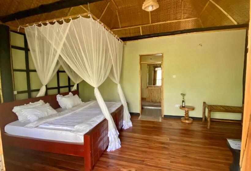اتاق لوکس, Enshama Game Lodge And Campsite