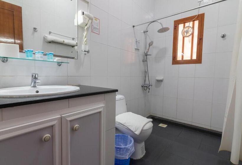 اتاق استاندارد, Al Ayjah Plaza