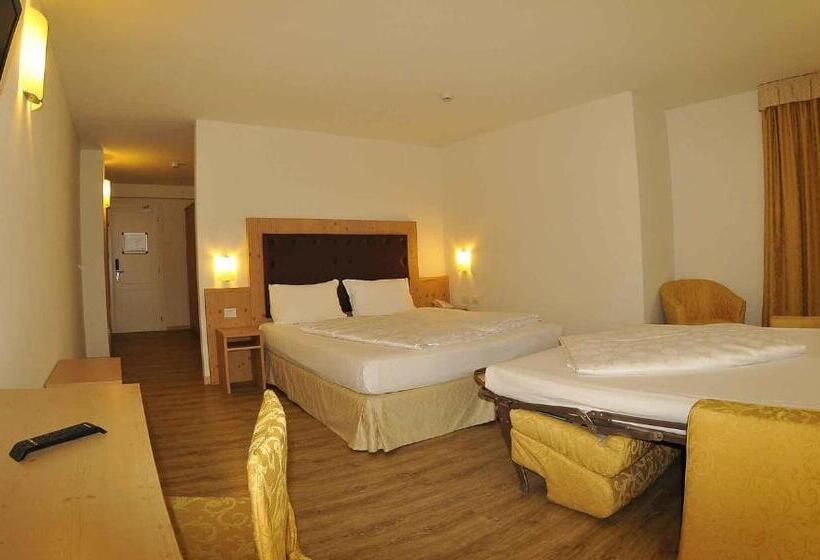 4인용 스탠다드 룸, Alpen Hotel Eghel