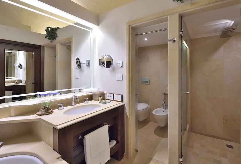 اتاق لوکس با چشم‌انداز دریا, Monastero Santa Rosa Hotel & Spa