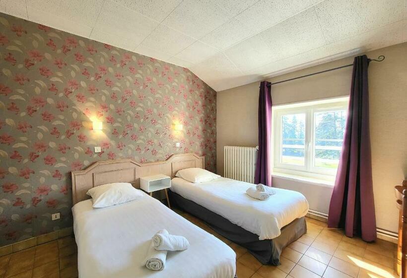 Номер Комфорт, Domaine Des Cedres  , Gites Et Insolites