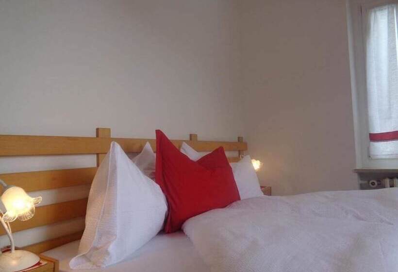 Quarto Estandar, Garni Suisse