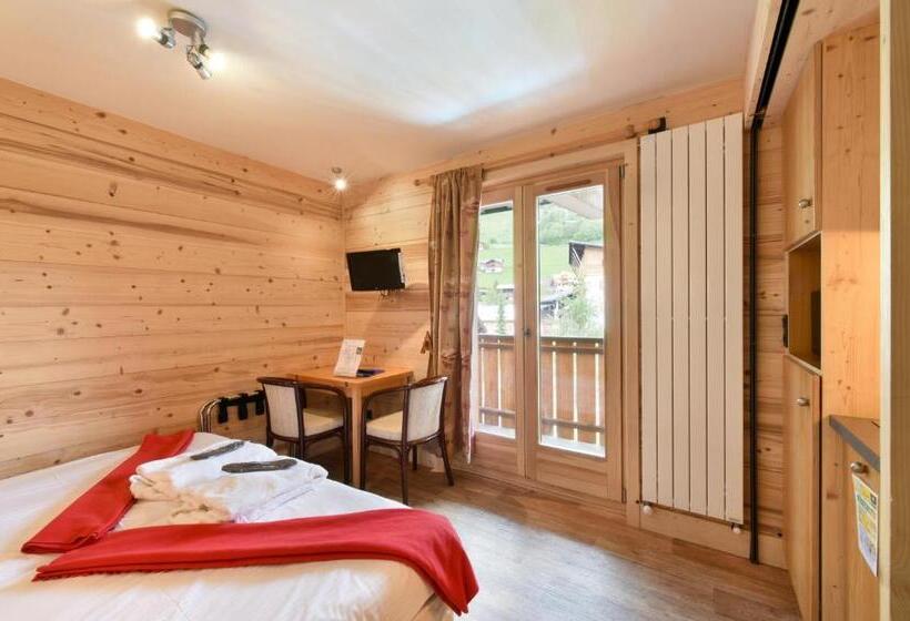 이코노미 스튜디오, Loc Hotel Alpen Sports