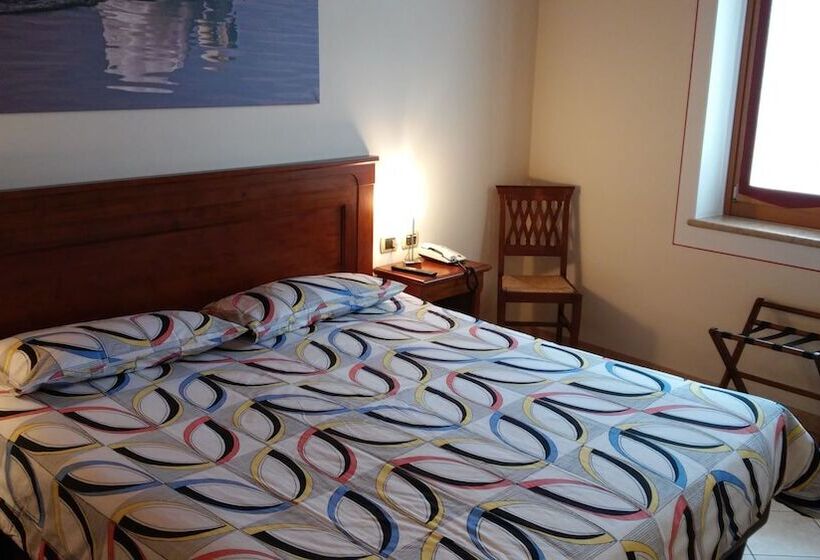 Номер Стандарт, Relais Corte Pontigliardo