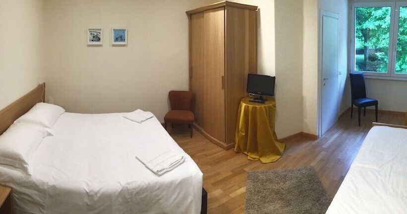Номер Стандарт, Trieste