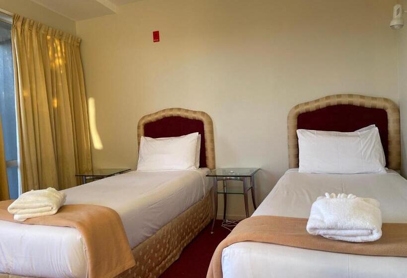 Люкс 2 Спальни, Chantillys Motor Lodge