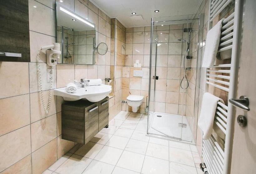 Апартаменты 2 Спальни, Apartments Margarethenbad