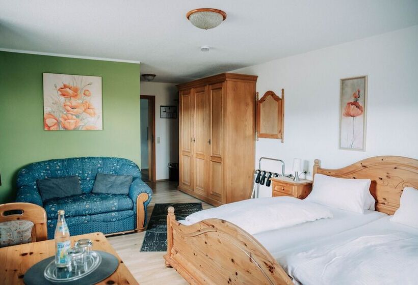 Номер Стандарт, Waldpension Jagerstuberl