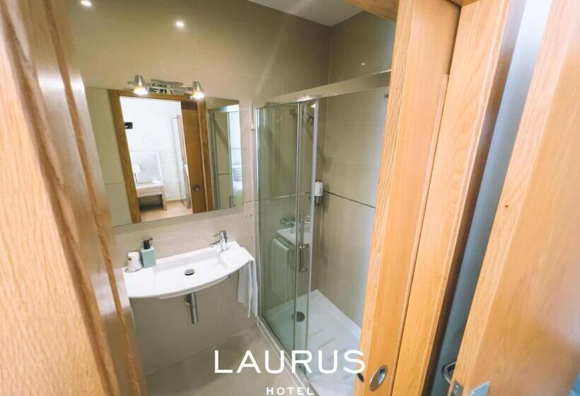Номер Superior, Laurus