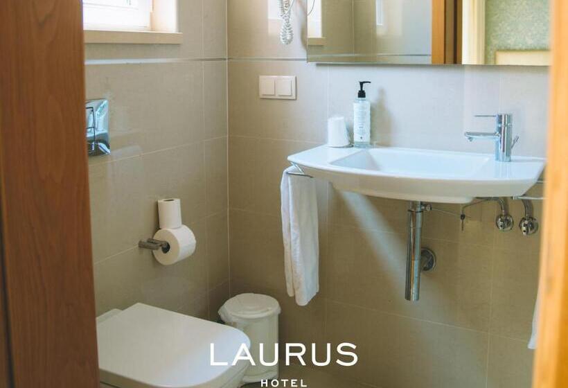 Номер Стандарт, Laurus
