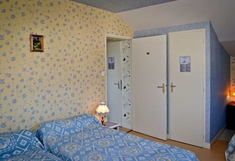 Номер Стандарт Трехместный, Logis Chez Germaine