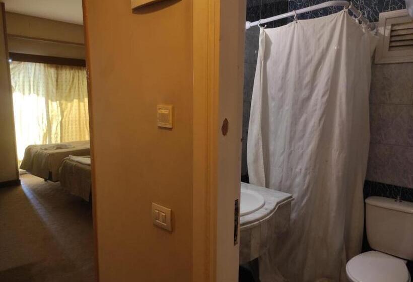 Quarto Triplo Estandar, St.george