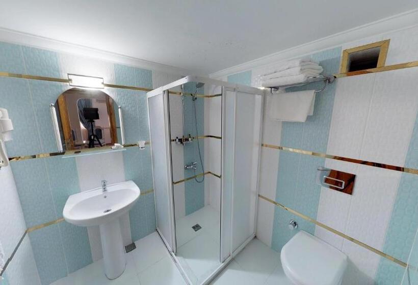 استودیوی سوپریور, Urcu