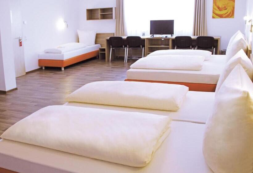اتاق خانوادگی, Orange Hotel Und Apartments