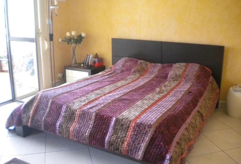חדר דלוקס עם מרפסת נוף לים, Chambre Hôtes Wagram