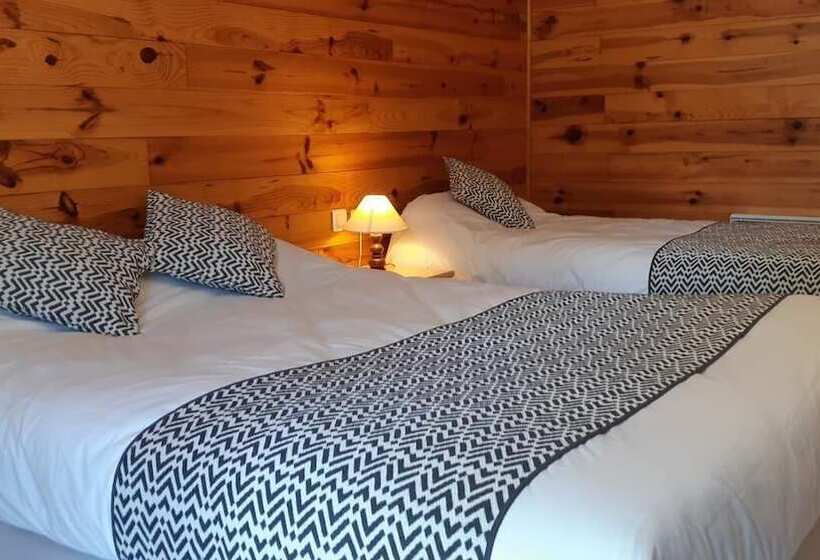 Номер Стандарт Трехместный, Auberge De La Mandrie