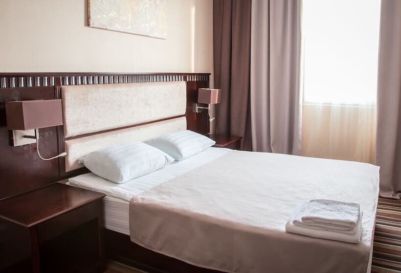 Quarto Estandar, Guru