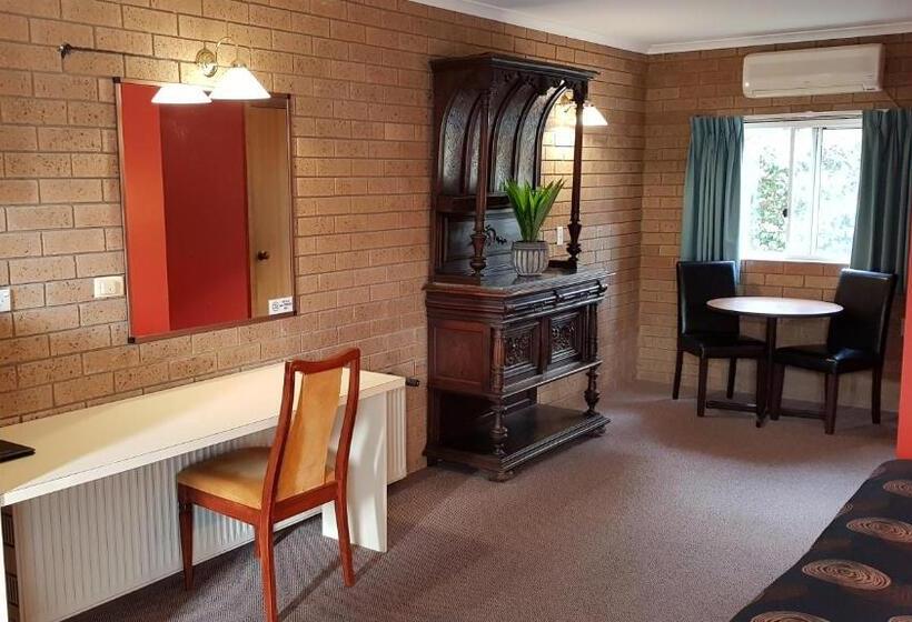 스탠다드 룸 킹사이즈 침대, Hepburn Springs Motor Inn