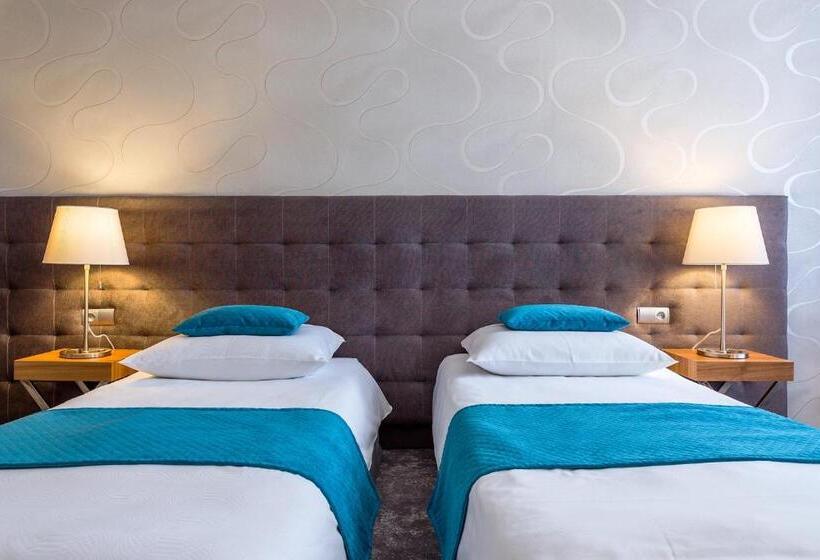 Quarto Deluxe, Patio Old Town