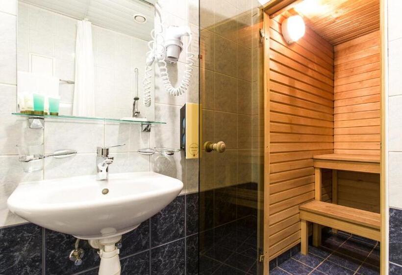 سوییت جونیور, Narva Hotell & Spaa