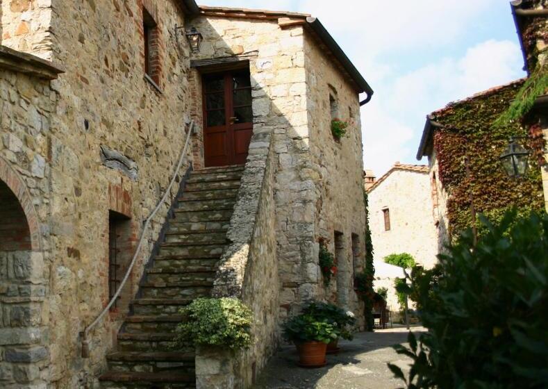 غرفة سوبيريور, Borgo Livernano