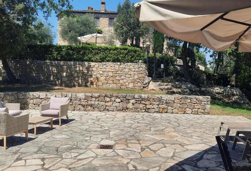 جناح مزود بتراس, Borgo Livernano
