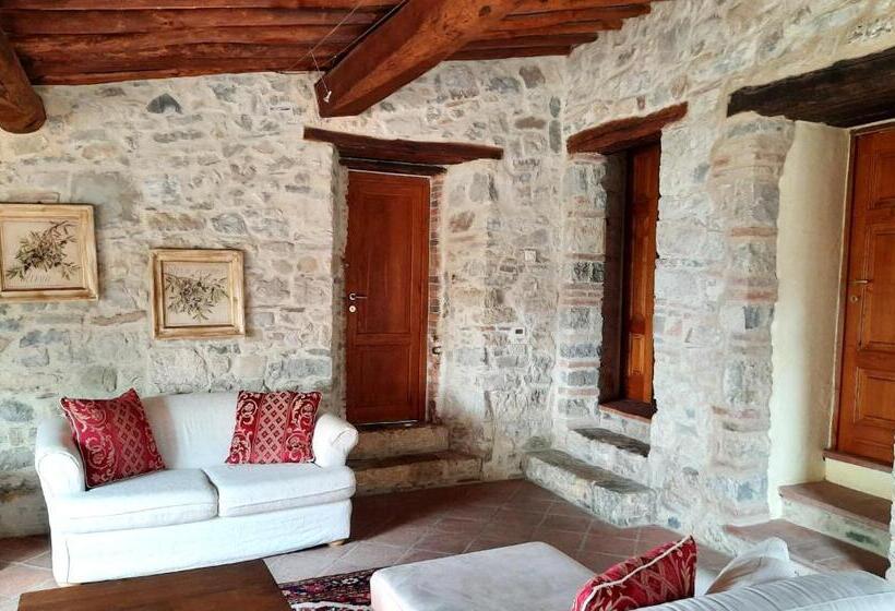 جناح مزود بتراس, Borgo Livernano