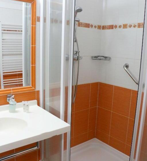 Habitación Estándar, Komorni Hurka