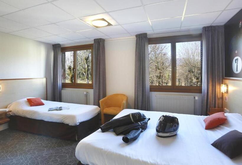 Номер Стандарт Трехместный, Le Relais Des Puys