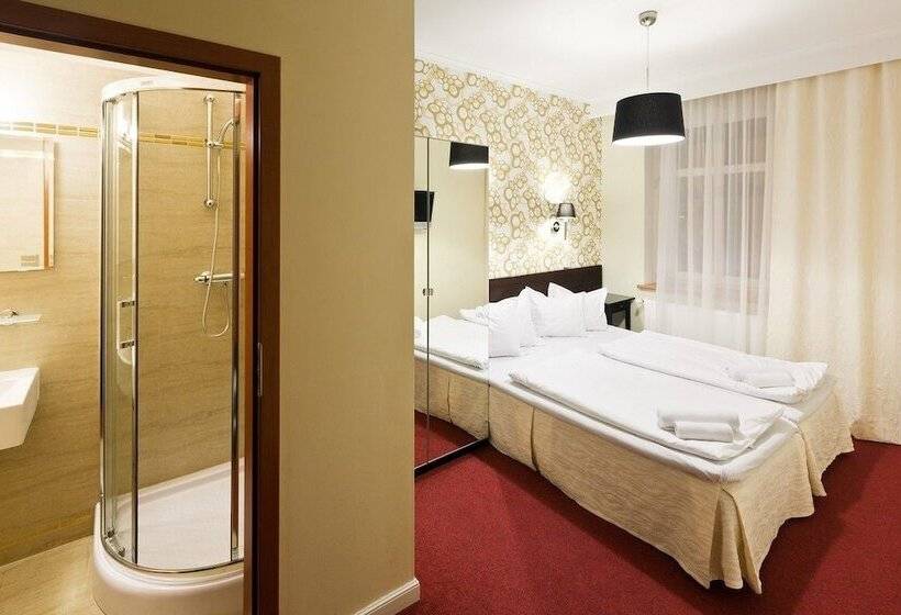 标准三人间, Pytloun Wellness Travel