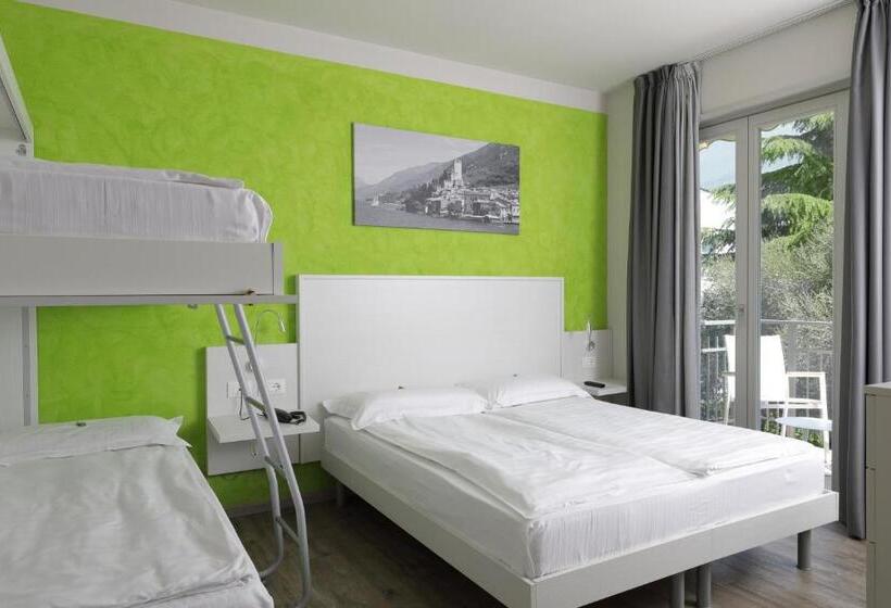 Номер Стандарт с Балконом, Eco Hotel Benacus