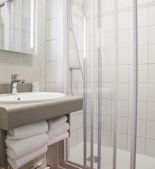 Номер Стандарт, Logis Hôtel Restaurant Chaptal, Amboise